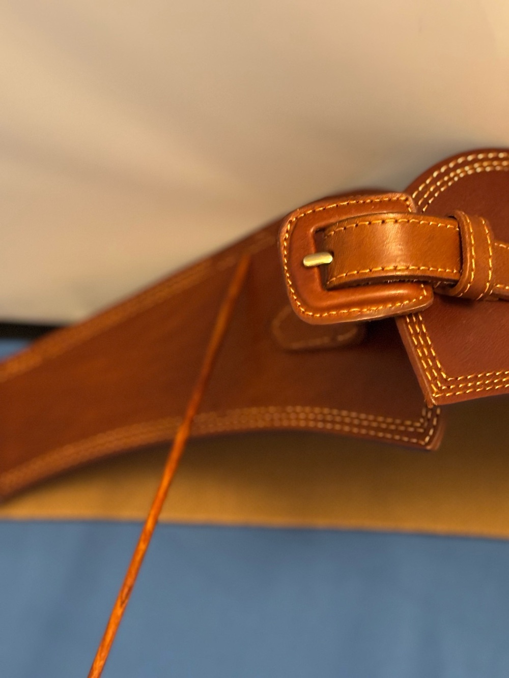 Stylish Linea Pelle brown genuine leather waist belt. Some staining see picture - Picture 8 of 15